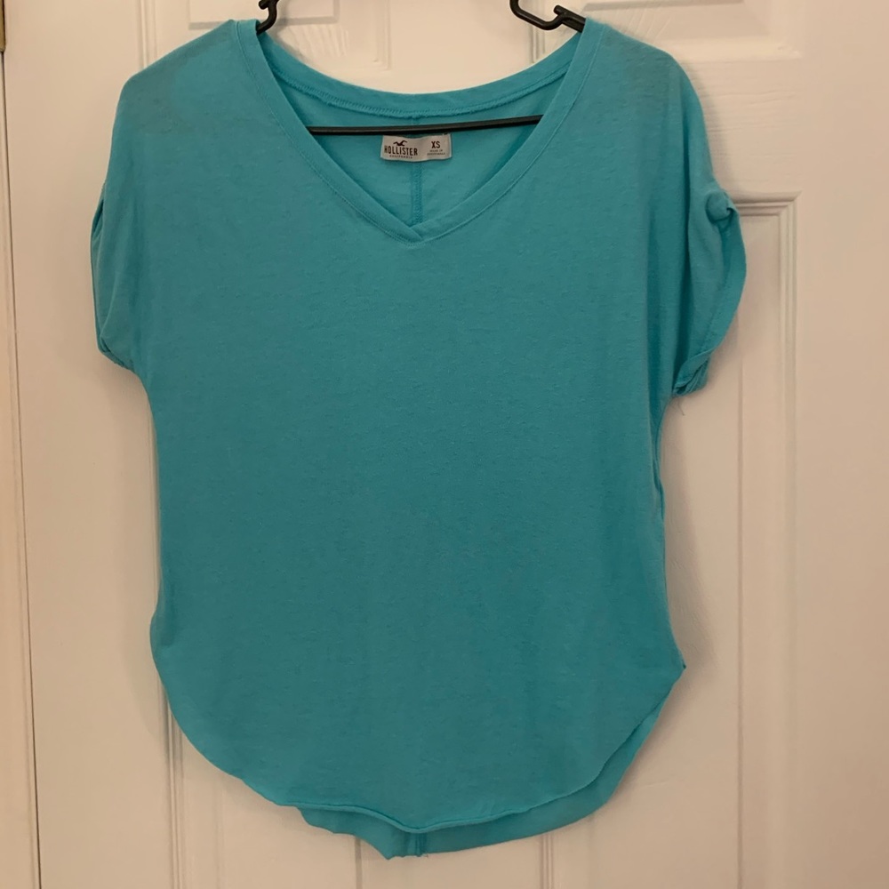 HOLLISTER tee